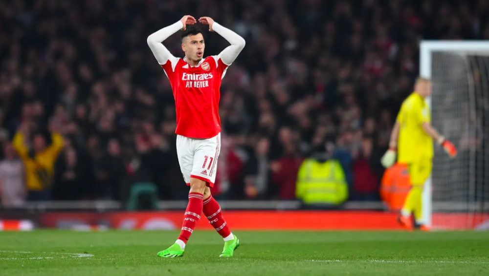  阿森纳逆转绝杀改写争冠形势  